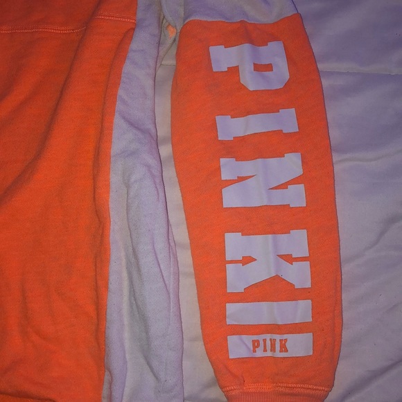 Victoria’s Secret PINK long sleeve - Picture 4 of 5